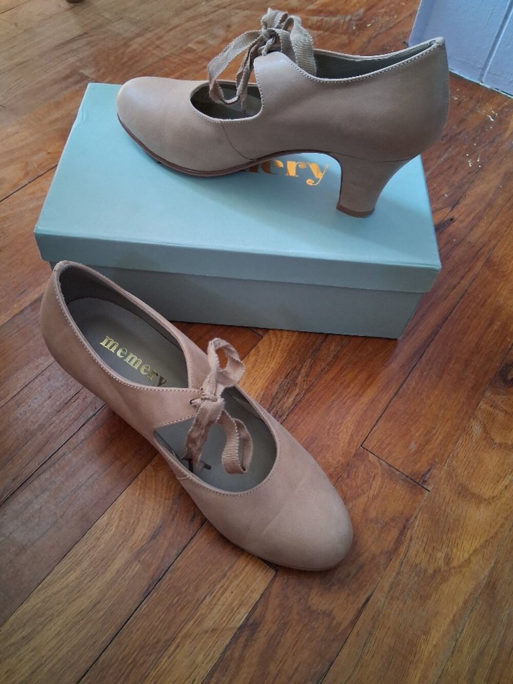 Memery Charlotte Pumps
